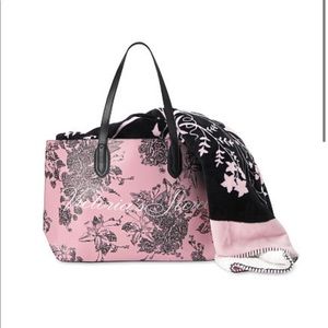 NEW Victoria’s Secret Floral Tote & Throw Set